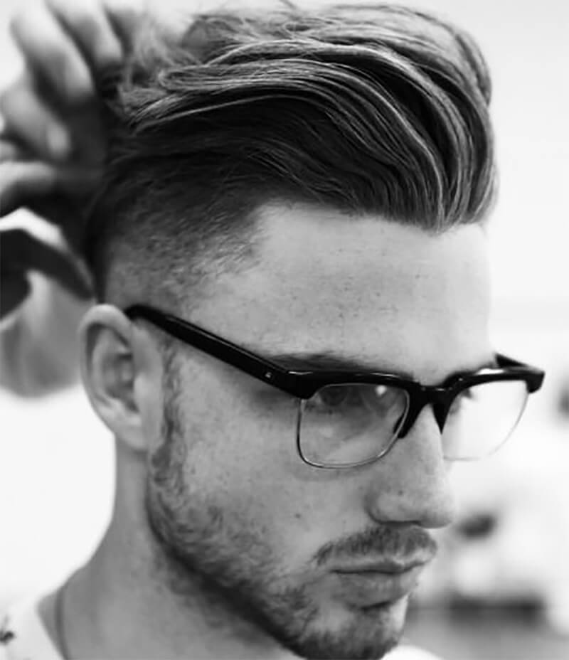 Kiểu tóc Medium Length Natural Flow Undercut