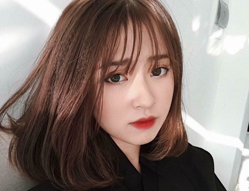 Tóc phồng ngang quyến rũ