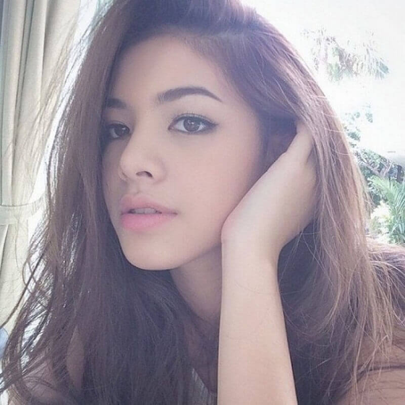 Lông mày vòng cung Thái Lan quyến rũ