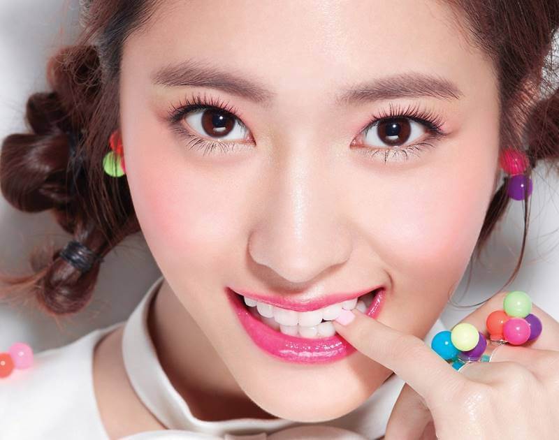 Kỹ thuật xăm môi pha lê