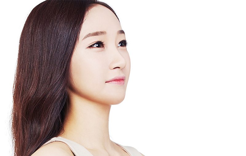 Nâng mũi bao lâu thì hết sưng, có thể rửa mặt và trang điểm được
